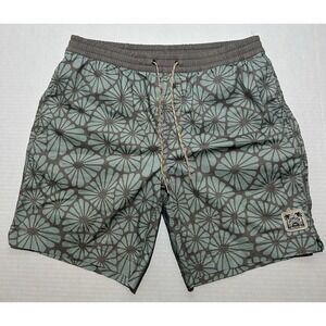 Howler Bros Shorts Mens 34 Green Floral Swim Trunks Elastic Drawstring Pockets